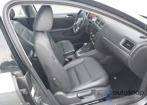 2014 Volkswagen Jetta 2.0L Tdi z USA, uszkodzony, nr VIN 3VWLL7AJ7EM383358